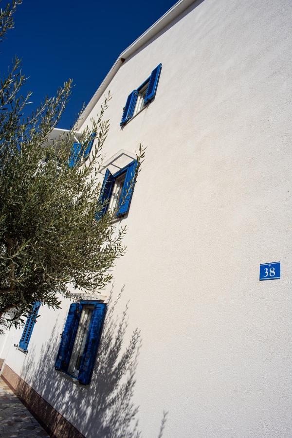 Olive Tree Apartments أوماغ المظهر الخارجي الصورة