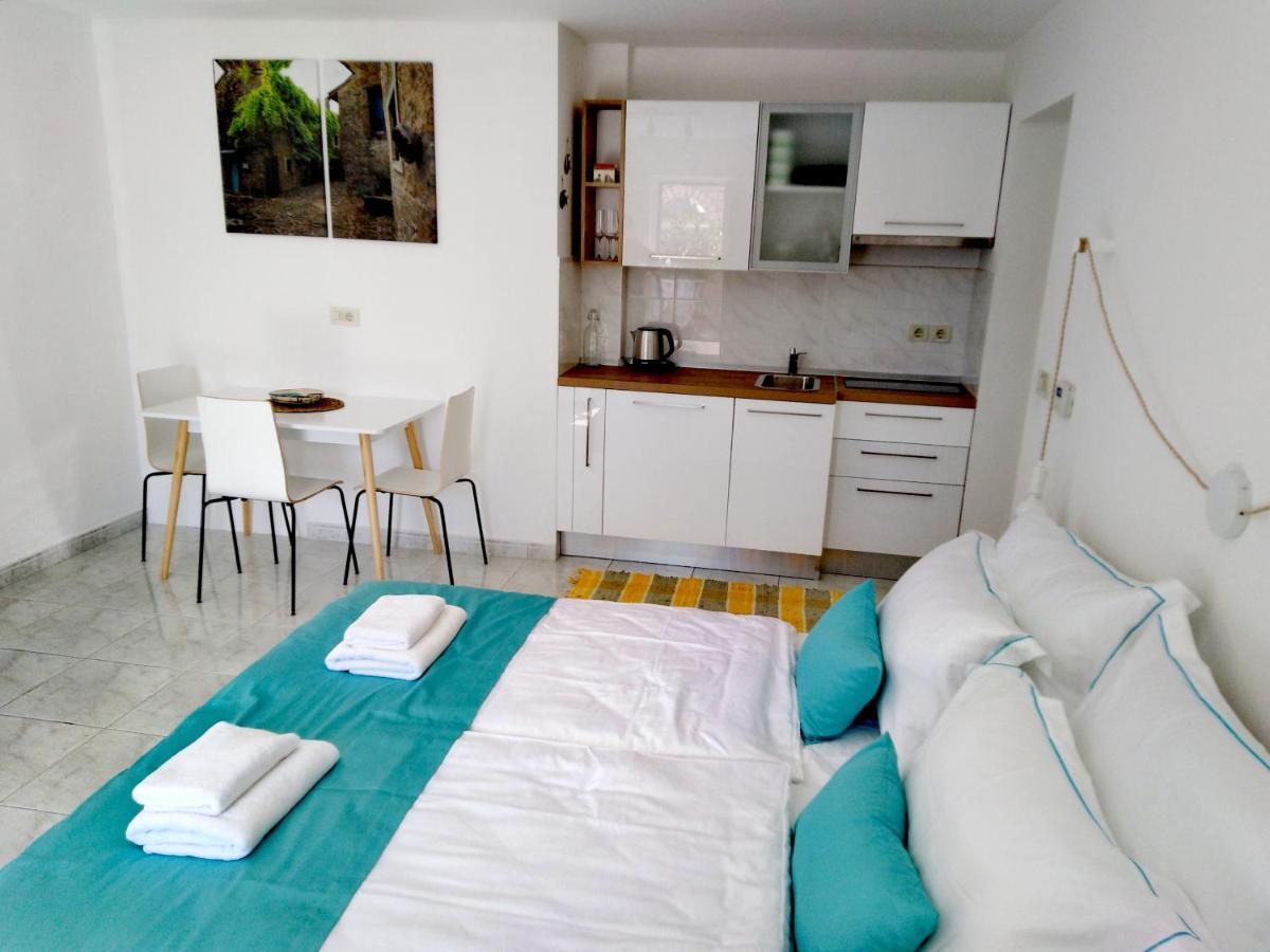 Olive Tree Apartments أوماغ المظهر الخارجي الصورة