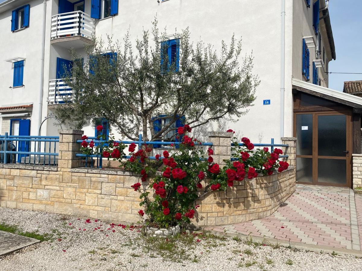 Olive Tree Apartments أوماغ المظهر الخارجي الصورة